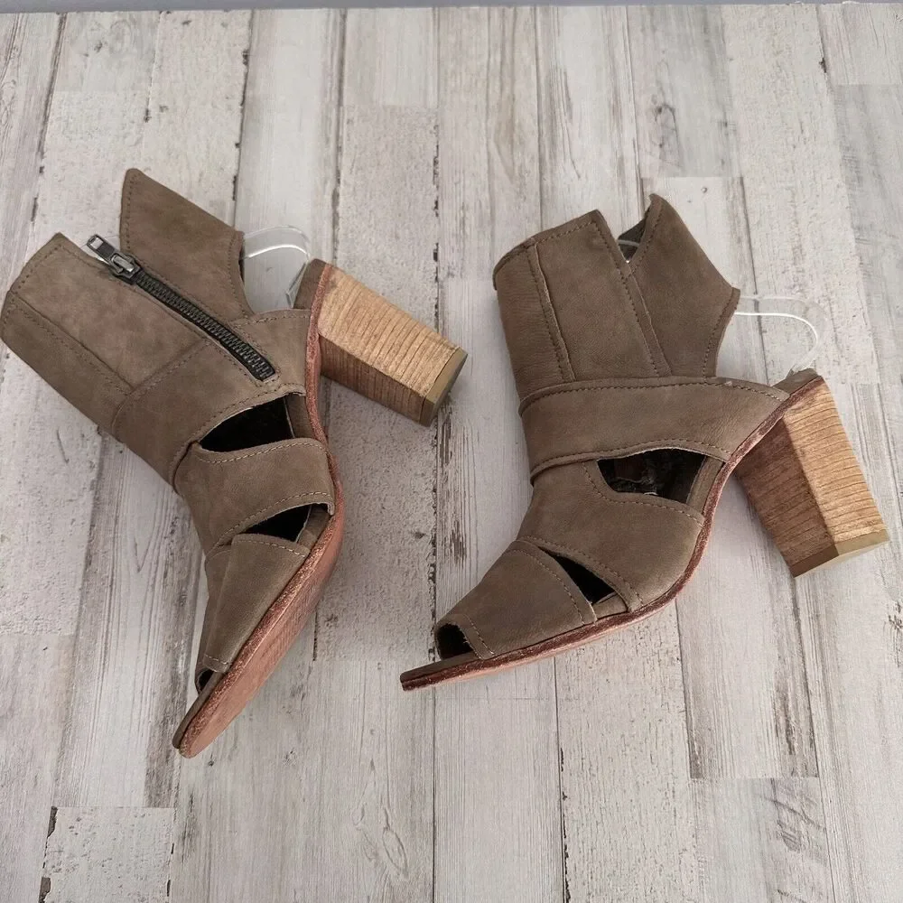 Free People Effie Booties Boots 38 7.5‎ Zipper Cut Out Trendy Summer Party Stone